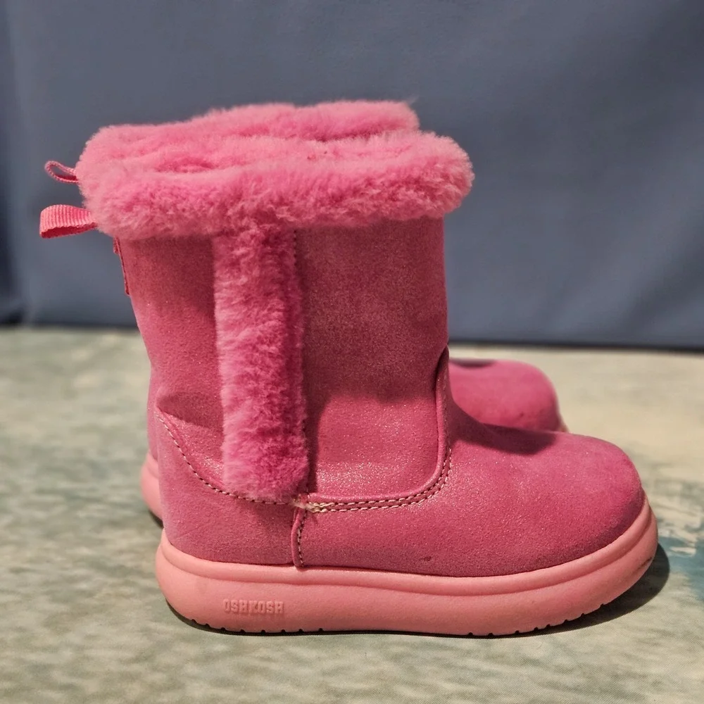 OshKosh Girls Pink Faux Fur Winter Boots Toddler Size 7